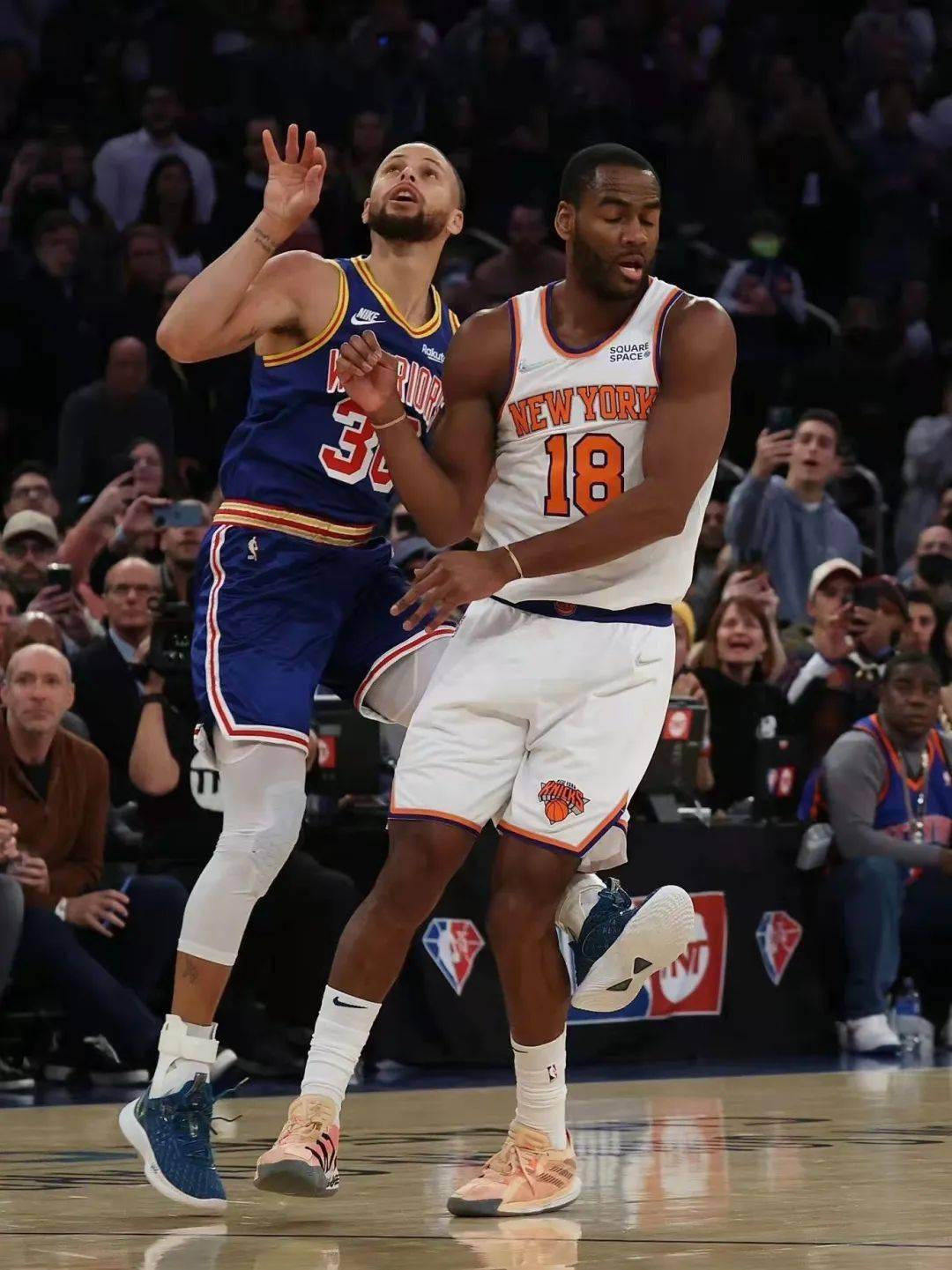 开云体育下载-里程碑夜！芝加哥公牛临场应变，荷甲集结日刷纪录，悬念犹存，年轻球员得到机会的简单介绍