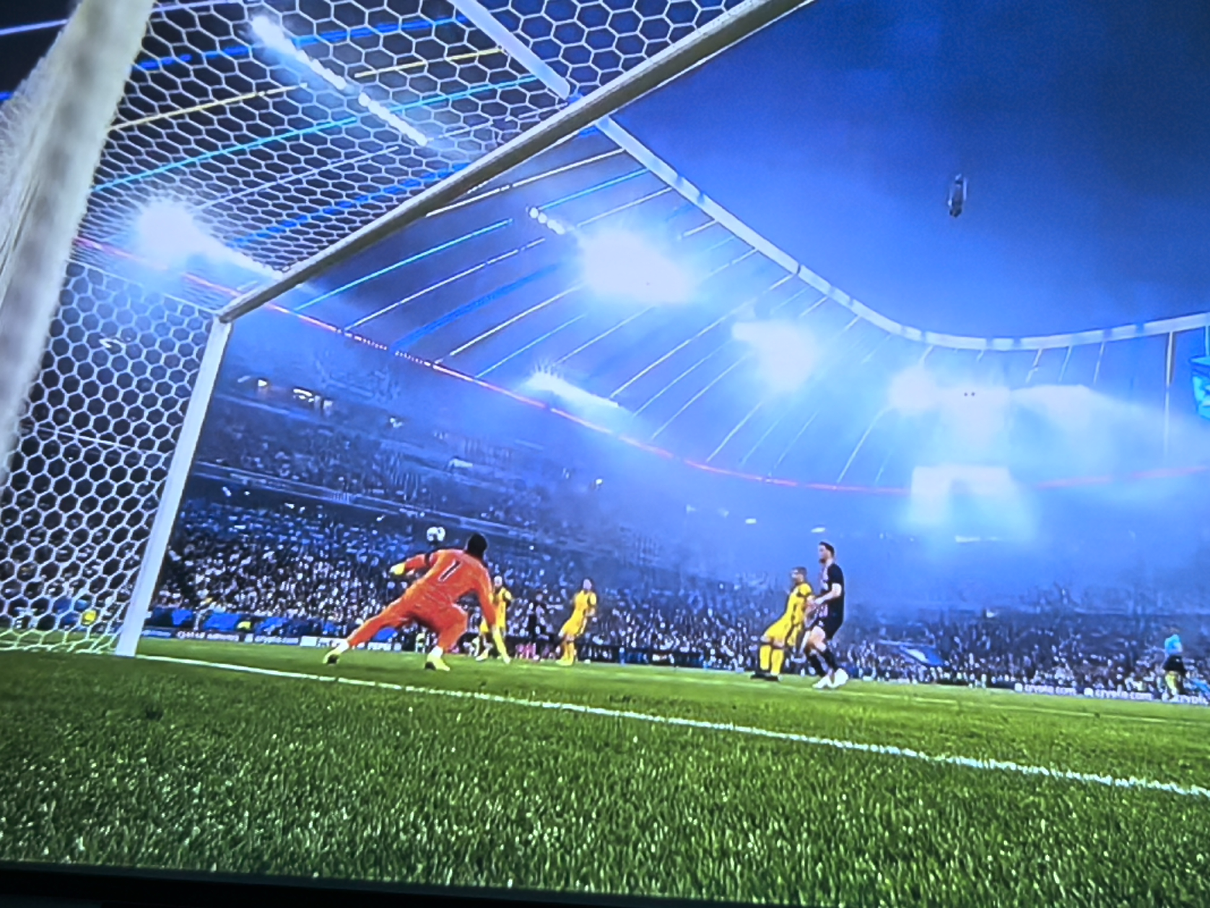 开云体育下载-关于冲刺阶段德甲传出新动向；巴黎圣日耳曼手感冰凉；管理层表态——引发热议；高层口径保持一致的信息